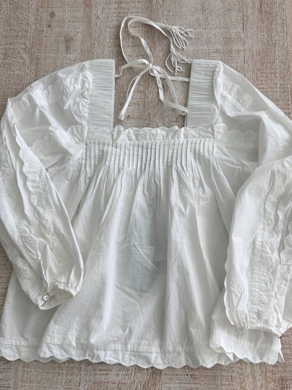 Farm Rio Off-White Long Sleeve Smocked Blouse/Top/Shirt Scalloped Size Small NWT - Picture 3 of 12